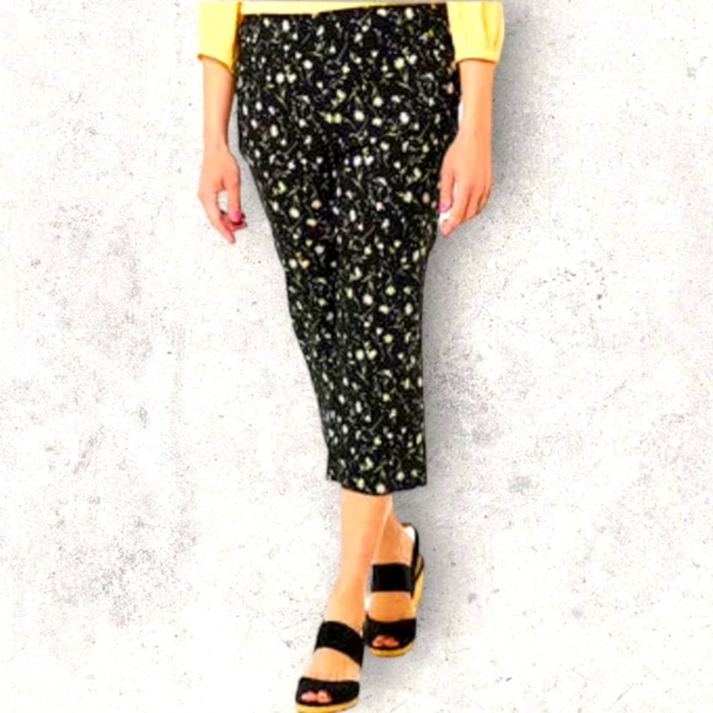 Briggs Floral Millennium Split Capri‎ Pants